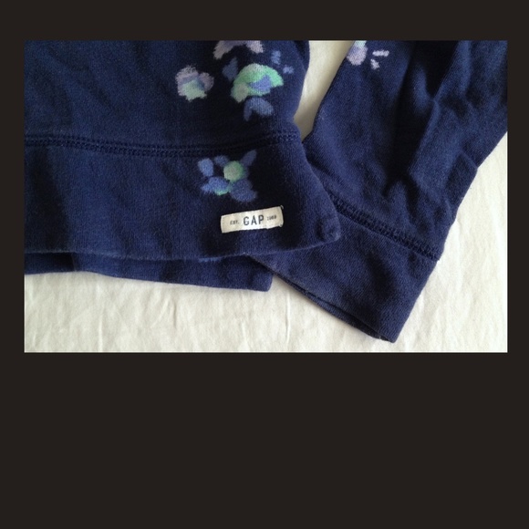 GAP kids cropped top. Size 14. - Picture 4 of 5